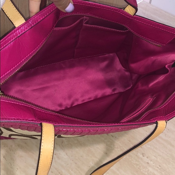 Coach Bag - Picture 4 of 8